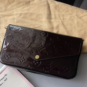 Louis Vuitton Félicie vernis amarante